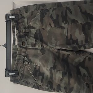 DKNY Jeans camouflage pants